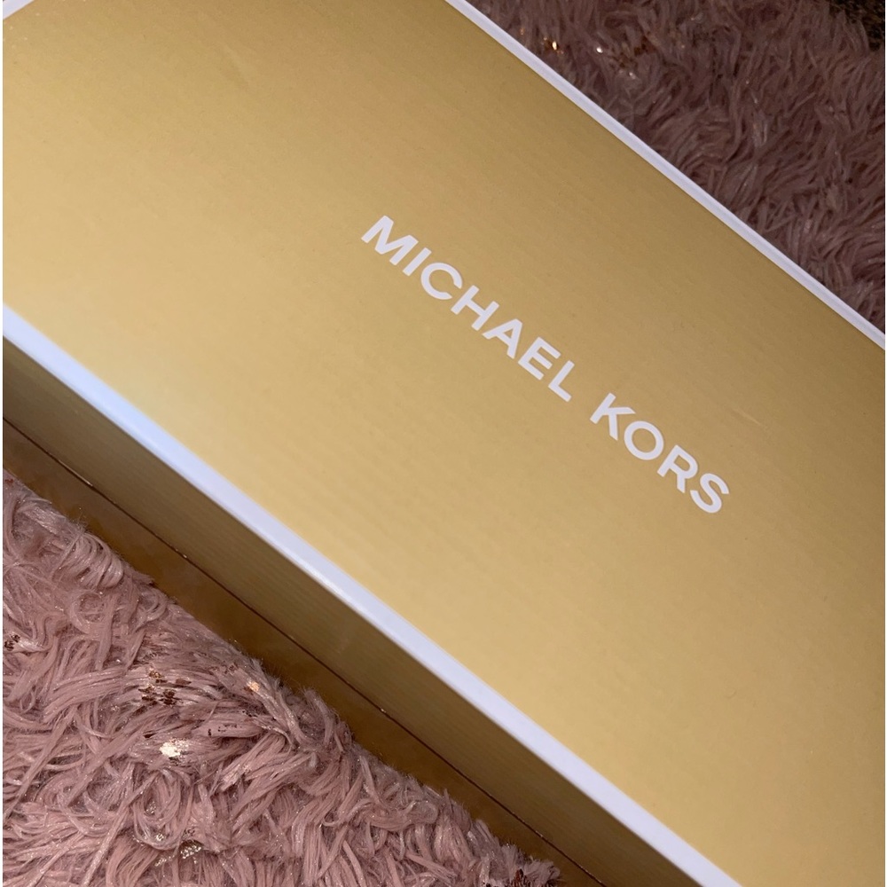Mk sandals